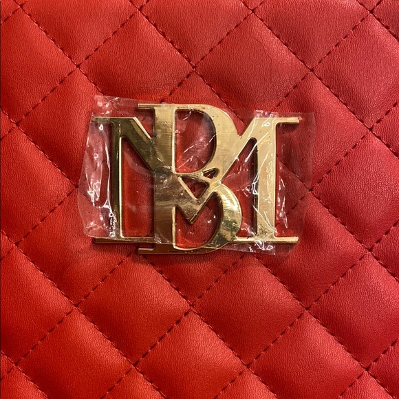 Badgley Mischka Red Quilted Chain Strap Shoulder Bag - Picture 2 of 11